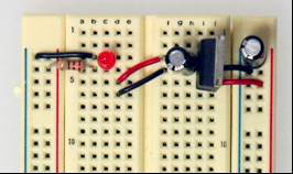 voltage_regulator_and_capacitors